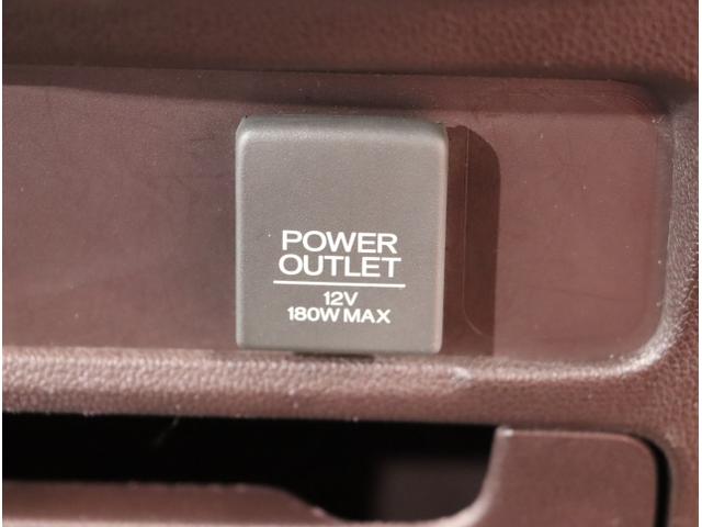 Ｎ－ＷＧＮカスタム Ｇ　衝突軽減　カーテンエアバッグ　１セグＴＶ　盗難防止システム　横滑防止　アイドルストップ　スマートキープッシュスタート　オートエアコン　パワーウィンドウ　ベンチシート　運転席助手席エアバッグ　ＵＳＢ（25枚目）