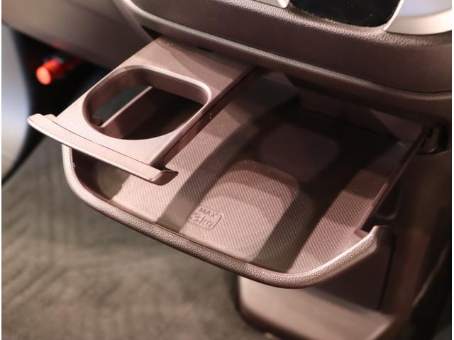 Ｎ－ＷＧＮカスタム Ｇ　衝突軽減　カーテンエアバッグ　１セグＴＶ　盗難防止システム　横滑防止　アイドルストップ　スマートキープッシュスタート　オートエアコン　パワーウィンドウ　ベンチシート　運転席助手席エアバッグ　ＵＳＢ（27枚目）