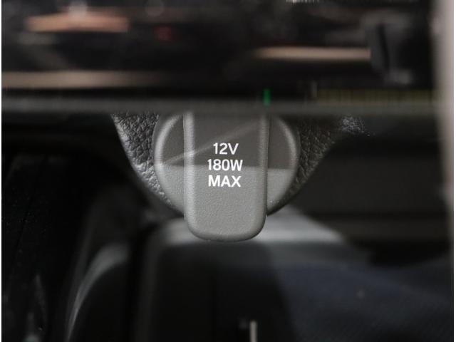 ヴェゼル ｅ：ＨＥＶＺ・ＰＬａＹパッケージ　『いまコレ＋新品フロアマット付き』　ＥＴＣ　ＬＥＤ　パノラマルーフ　マルチビューカメラ　パーキングセンサー　パワーバックドア　シートヒーター　４ＷＤ　クルーズコントロール　サイドカーテンエアバック（35枚目）