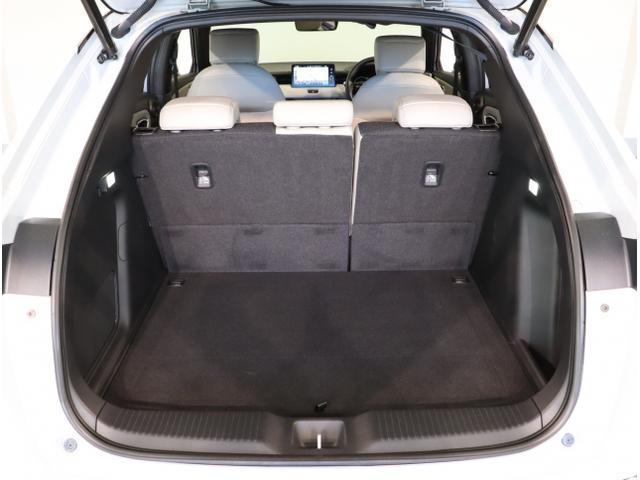 ヴェゼル ｅ：ＨＥＶＺ・ＰＬａＹパッケージ　『いまコレ＋新品フロアマット付き』　ＥＴＣ　ＬＥＤ　パノラマルーフ　マルチビューカメラ　パーキングセンサー　パワーバックドア　シートヒーター　４ＷＤ　クルーズコントロール　サイドカーテンエアバック（45枚目）