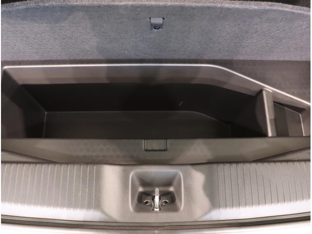 ヴェゼル ｅ：ＨＥＶＺ・ＰＬａＹパッケージ　『いまコレ＋新品フロアマット付き』　ＥＴＣ　ＬＥＤ　パノラマルーフ　マルチビューカメラ　パーキングセンサー　パワーバックドア　シートヒーター　４ＷＤ　クルーズコントロール　サイドカーテンエアバック（47枚目）