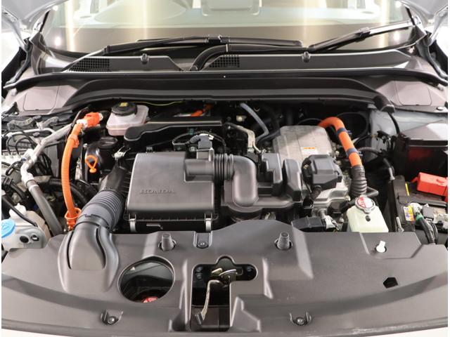 ヴェゼル ｅ：ＨＥＶＺ・ＰＬａＹパッケージ　『いまコレ＋新品フロアマット付き』　ＥＴＣ　ＬＥＤ　パノラマルーフ　マルチビューカメラ　パーキングセンサー　パワーバックドア　シートヒーター　４ＷＤ　クルーズコントロール　サイドカーテンエアバック（48枚目）