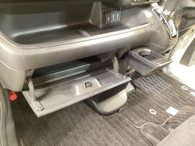 Ｎ－ＢＯＸカスタム Ｌ　両席エアバック　左右電動スライドドア　Ｂモニタ　ブレーキサポート　セキュリティー　ＬＥＤランプ　キーレスエントリー　ＳＲＳ　横滑り防止機能　ＤＶＤ再生機能　パワーステアリング　オートクルーズ　ＰＷ（40枚目）