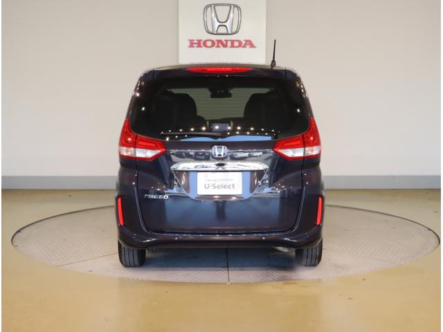 フリード G 両側自動ドア DVD再生機能 セキュリティアラーム スマートキーシステム 運転席エアバッグ AC パワーウインド 横滑り防止 LEDライト Iストップ キーフリーシステム フルセグ USB ABS(7枚目)