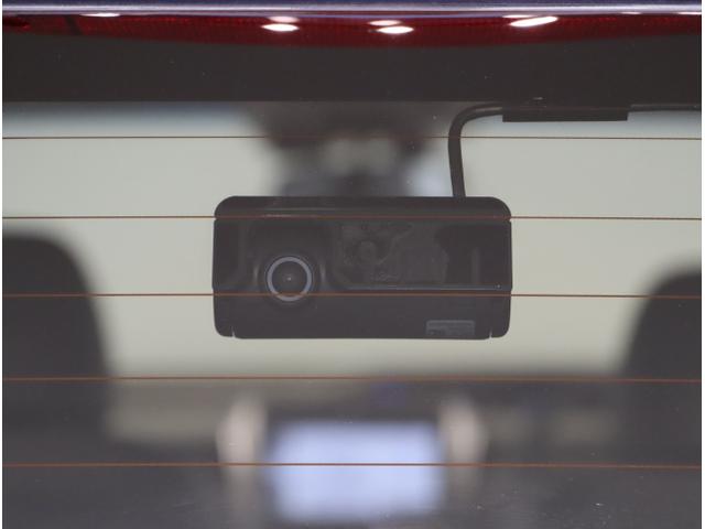 フリード G 両側自動ドア DVD再生機能 セキュリティアラーム スマートキーシステム 運転席エアバッグ AC パワーウインド 横滑り防止 LEDライト Iストップ キーフリーシステム フルセグ USB ABS(38枚目)