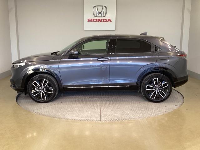 ヴェゼル ｅ：ＨＥＶＺ　地上デジタル　ＵＳＢ入力　ハンズフリーテールゲート　シートＨ　サイドエアＢ　パークセンサー　ＬＥＤヘットライト　ＥＳＣ　パワステ　ＡＡＣ　エアバック　アクティブクルーズ　ナビ＆ＴＶ（4枚目）