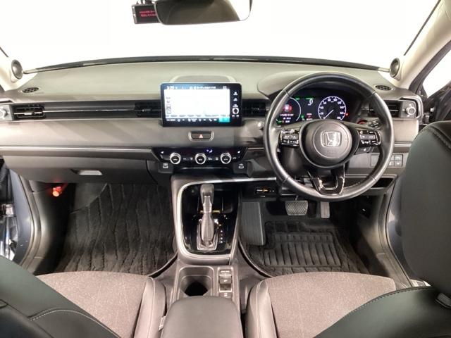 ヴェゼル ｅ：ＨＥＶＺ　地上デジタル　ＵＳＢ入力　ハンズフリーテールゲート　シートＨ　サイドエアＢ　パークセンサー　ＬＥＤヘットライト　ＥＳＣ　パワステ　ＡＡＣ　エアバック　アクティブクルーズ　ナビ＆ＴＶ（14枚目）