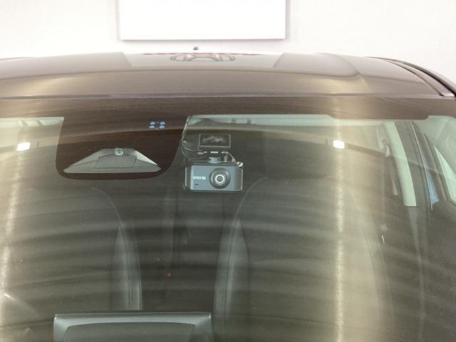 ヴェゼル ｅ：ＨＥＶＺ　地上デジタル　ＵＳＢ入力　ハンズフリーテールゲート　シートＨ　サイドエアＢ　パークセンサー　ＬＥＤヘットライト　ＥＳＣ　パワステ　ＡＡＣ　エアバック　アクティブクルーズ　ナビ＆ＴＶ（33枚目）