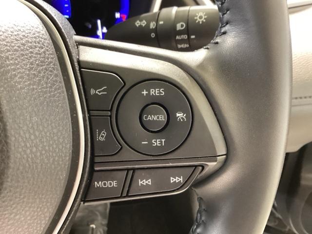 カローラクロス ハイブリッドＺ　パワーバック　電動シ－ト　ＵＳＢ接続　ドライブレコーダ　シ－トヒ－タ－　プリクラッシュセーフティシステム　キーレスエントリー　アイドリングストップ　横滑防止装置　ＡＡＣ　ソナー（25枚目）