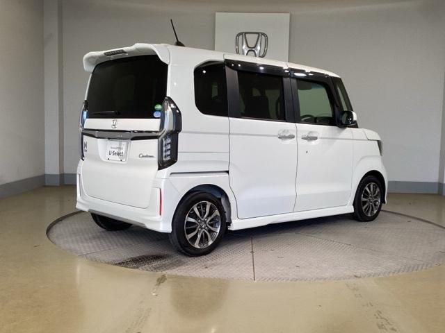 Ｎ－ＢＯＸカスタム Ｌ　『いまコレ＋新品フロアマット付き』　両席エアバック　Ｂモニタ　ブレーキサポート　セキュリティー　ＬＥＤランプ　キーレスエントリー　ＳＲＳ　横滑り防止機能　片側電動両側スライドドア　パワーステアリング（7枚目）