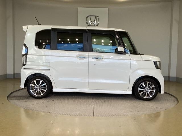 Ｎ－ＢＯＸカスタム Ｌ　『いまコレ＋新品フロアマット付き』　両席エアバック　Ｂモニタ　ブレーキサポート　セキュリティー　ＬＥＤランプ　キーレスエントリー　ＳＲＳ　横滑り防止機能　片側電動両側スライドドア　パワーステアリング（8枚目）