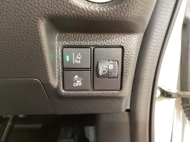 Ｎ－ＢＯＸカスタム Ｌ　『いまコレ＋新品フロアマット付き』　両席エアバック　Ｂモニタ　ブレーキサポート　セキュリティー　ＬＥＤランプ　キーレスエントリー　ＳＲＳ　横滑り防止機能　片側電動両側スライドドア　パワーステアリング（26枚目）