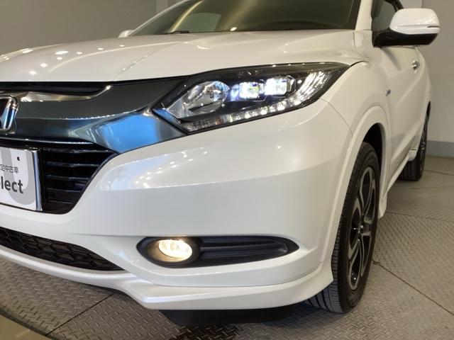 ヴェゼル ハイブリッドＺ　エマージェンシーストップシグナル　ＥＴＣ装備　横滑り防止機能　サイドＳＲＳ　盗難防止　インテリキー　ＤＶＤ再生可　ＡＵＴＯエアコン　パワステ　助手席エアバッグ　オートクルーズ　ＴＶナビ（11枚目）