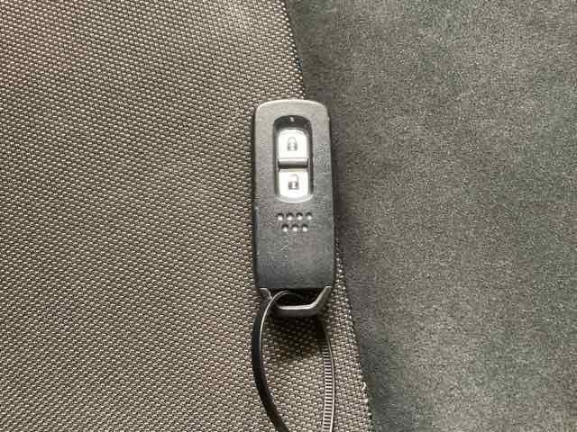 Ｎ－ＯＮＥ ＲＳ　ＵＳＢポート　サポカー　地デジＴＶ　Ｒカメ　イモビライザー　Ｄレコ　シートＨ　ＶＳＡ　ＬＥＤライト　スマキー　キーフリー　ＡＢＳ　ナビＴＶ　パーキングセンサー　ＡＡＣ　ＤＶＤ再生　ＥＴＣ車載器（26枚目）