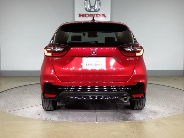 フィット ＲＳ　サポカー　ＵＳＢ接続　盗難防止システム　ＡＵＴＯライト　リヤカメラ　ＤＶＤ再生　ＬＥＤライト　ＡＢＳ　ＥＳＣ　サイドエアバッグ　キーレス　フルオートエアコン　スマートキー　フルセグＴＶ　クルコン（12枚目）