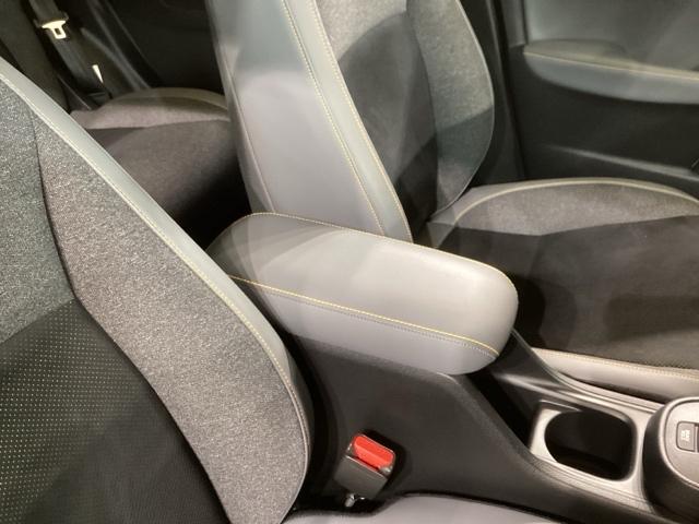 フィット ＲＳ　サポカー　ＵＳＢ接続　盗難防止システム　ＡＵＴＯライト　リヤカメラ　ＤＶＤ再生　ＬＥＤライト　ＡＢＳ　ＥＳＣ　サイドエアバッグ　キーレス　フルオートエアコン　スマートキー　フルセグＴＶ　クルコン（36枚目）