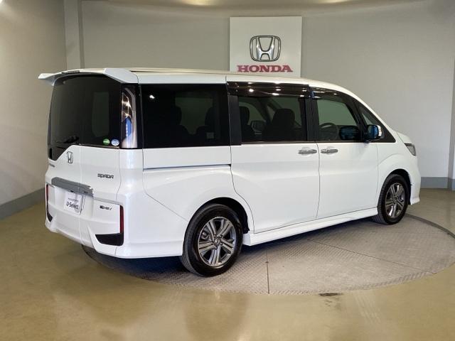 ステップワゴンスパーダ e:HEVスパーダG・EXホンダセンシング オートクルーズ 左右電動スライドドア フルセグテレビ ダブルエアコン 誤発進抑制 Bモニ セキュリティアラーム フルオートエアコン スマートキーシステム(7枚目)
