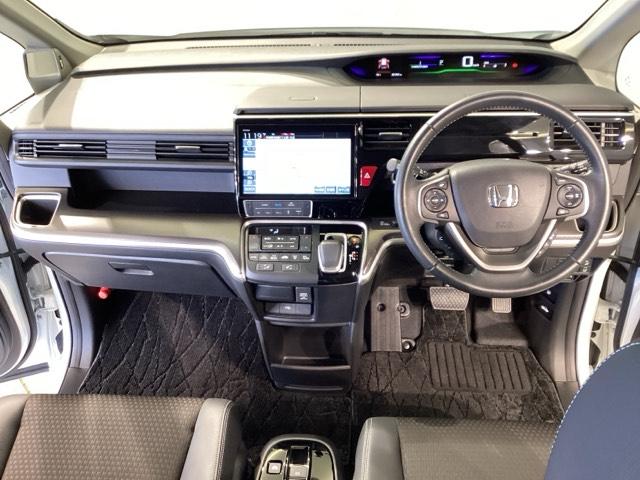 ステップワゴンスパーダ e:HEVスパーダG・EXホンダセンシング オートクルーズ 左右電動スライドドア フルセグテレビ ダブルエアコン 誤発進抑制 Bモニ セキュリティアラーム フルオートエアコン スマートキーシステム(14枚目)
