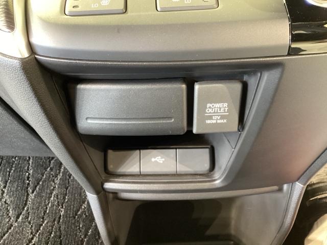 ステップワゴンスパーダ e:HEVスパーダG・EXホンダセンシング オートクルーズ 左右電動スライドドア フルセグテレビ ダブルエアコン 誤発進抑制 Bモニ セキュリティアラーム フルオートエアコン スマートキーシステム(35枚目)
