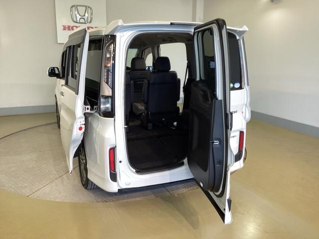 ステップワゴンスパーダ e:HEVスパーダG・EXホンダセンシング オートクルーズ 左右電動スライドドア フルセグテレビ ダブルエアコン 誤発進抑制 Bモニ セキュリティアラーム フルオートエアコン スマートキーシステム(45枚目)