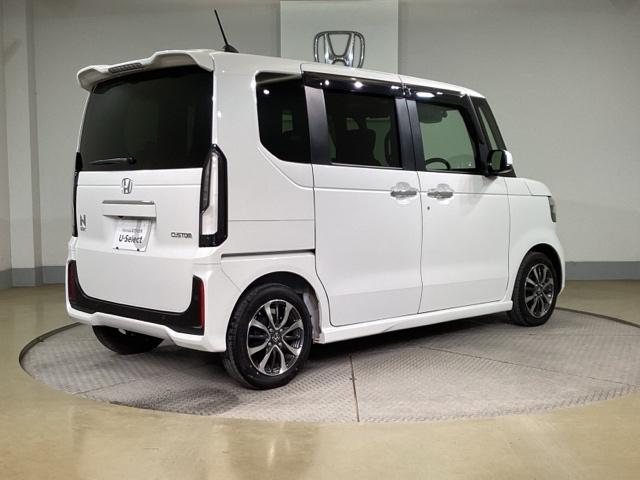 Ｎ－ＢＯＸカスタム ベースグレード　ベンチシ－ト　アクティブクルーズ　フルセグ対応　前席シートヒーター　イモビライザー　ＵＳＢ　運転席エアバッグ　スマートキー＆プッシュスタート　ＬＥＤヘッド　Ｂモニター　フリーキー（7枚目）