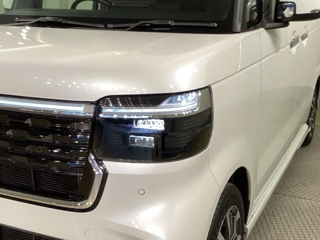 Ｎ－ＢＯＸカスタム ベースグレード　ベンチシ－ト　アクティブクルーズ　フルセグ対応　前席シートヒーター　イモビライザー　ＵＳＢ　運転席エアバッグ　スマートキー＆プッシュスタート　ＬＥＤヘッド　Ｂモニター　フリーキー（11枚目）