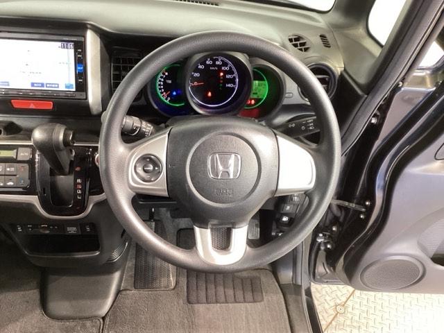 Ｎ－ＢＯＸ ＧＳＳパッケージ　スマートキ　エアＢ　バックカメラ装備　ベンチ席　全席ＰＷ　Ｗエアバック　ナビＴＶ　ＥＴＣ車載器　横滑り防止　盗難防止システム　キーレス　地デジフルセグ　ＡＢＳ　エアコン（15枚目）