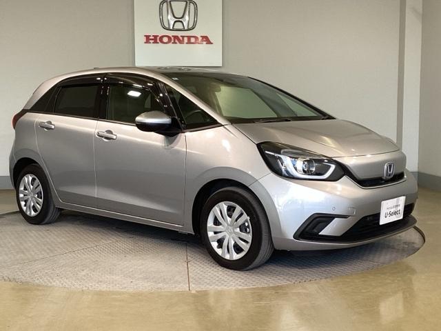 フィット ｅ：ＨＥＶホーム　フルセグ地デジＴＶ　助手席エアバック　衝突軽減ブレ－キ　前後障害物センサー　アクティブクルーズコントロール　ＤＶＤ再生可　Ｂモニター　ＥＴＣ付　ＬＥＤヘッドランプ　イモビライザー（9枚目）