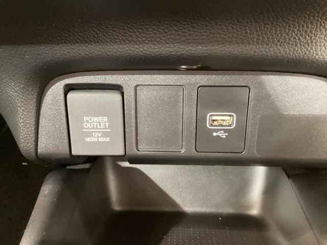 フィット ｅ：ＨＥＶホーム　フルセグ地デジＴＶ　助手席エアバック　衝突軽減ブレ－キ　前後障害物センサー　アクティブクルーズコントロール　ＤＶＤ再生可　Ｂモニター　ＥＴＣ付　ＬＥＤヘッドランプ　イモビライザー（34枚目）