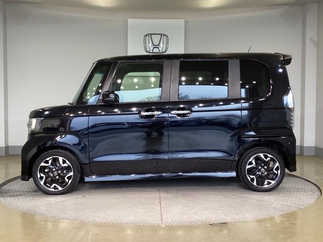 Ｎ－ＢＯＸカスタム Ｇ・Ｌターボホンダセンシング　シートヒータ　ベンチ　横滑り防止システム　地デジフルセグ　ＴＶナビ　Ｗエアバック　サイドエアバック　ターボ車　ＵＳＢ　セキュリティアラーム　ＥＴＣ付　ＤＶＤ　ＬＥＤライト（4枚目）