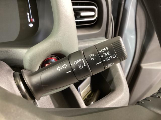 フリード クロスター　ＡＡＣ　ＥＴＣ付き　スマ－トキ－　シ－トヒ－タ－　盗難防止システム　ＵＳＢ　サイドエアバッグ　クルコン　ＥＳＣ　ＡＢＳ　キーフリー　オートライト　バックアイカメラ　パワーウィンドウ（28枚目）