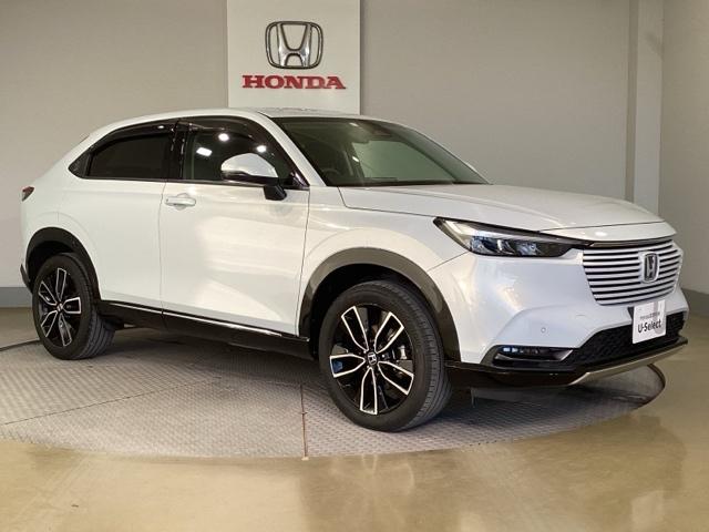 ヴェゼル ｅ：ＨＥＶＺ　Ｓヒータ　地デジフルセグＴＶ　電動テールゲート　サイドエアバッグ　後カメラ　前後障害物センサー　横滑防止装置　エアコン　ＬＥＤヘットライト　パワステ　ＵＳＢ接続　ナビＴＶ　エアバック（9枚目）