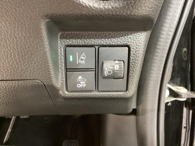 N-BOXカスタム Lスタイル+ブラック Aライト シティブレーキアクティブシステム リアカメラ パワステ シ-トヒ-タ- ABS フルセグ ナビ&TV オートエアコン クルコン 横滑防止 LEDランプ 盗難防止装置(30枚目)