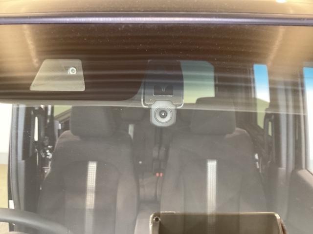 N-BOXカスタム Lスタイル+ブラック Aライト シティブレーキアクティブシステム リアカメラ パワステ シ-トヒ-タ- ABS フルセグ ナビ&TV オートエアコン クルコン 横滑防止 LEDランプ 盗難防止装置(36枚目)