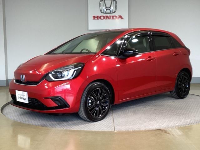 フィット ｅ：ＨＥＶホーム２０周年特別仕様車カーサ　前後障害物センサー　Ｒカメ　ＥＴＣ　ＬＥＤライト　ＵＳＢ　シートヒーター　フルセグ　オートクルーズコントロール　ＡＢＳ　横滑り防止装置　ドライブレコーダー（3枚目）