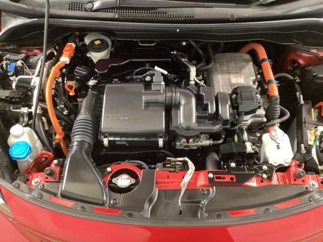 フィット ｅ：ＨＥＶホーム２０周年特別仕様車カーサ　前後障害物センサー　Ｒカメ　ＥＴＣ　ＬＥＤライト　ＵＳＢ　シートヒーター　フルセグ　オートクルーズコントロール　ＡＢＳ　横滑り防止装置　ドライブレコーダー（41枚目）