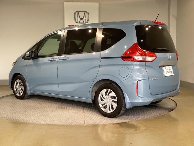 フリード Ｇ・ホンダセンシング　Ｗ電動ドア　キーフリ　スマートキーシステム　イモビ　ＵＳＢポート　カラーバックモニター　横滑防止装置　ＬＥＤランプ　エアコン　クルコン　パワーウィンドウ　ドライブレコーダ　ＳＲＳ（5枚目）