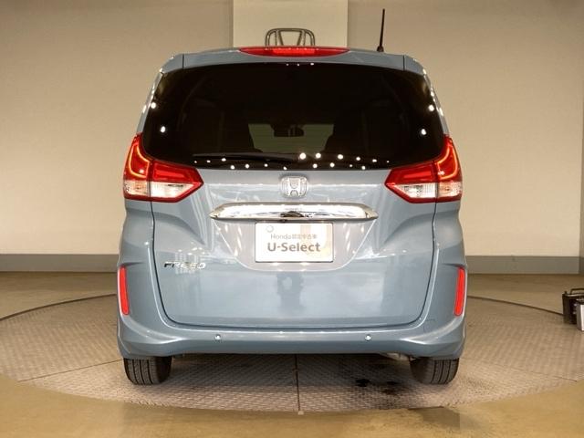 フリード Ｇ・ホンダセンシング　Ｗ電動ドア　キーフリ　スマートキーシステム　イモビ　ＵＳＢポート　カラーバックモニター　横滑防止装置　ＬＥＤランプ　エアコン　クルコン　パワーウィンドウ　ドライブレコーダ　ＳＲＳ（13枚目）