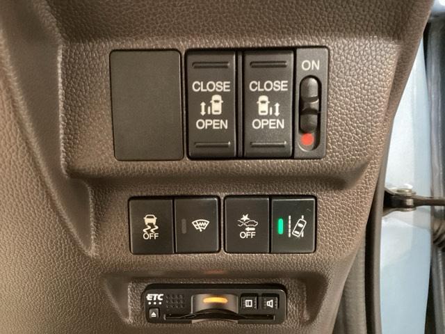 フリード Ｇ・ホンダセンシング　Ｗ電動ドア　キーフリ　スマートキーシステム　イモビ　ＵＳＢポート　カラーバックモニター　横滑防止装置　ＬＥＤランプ　エアコン　クルコン　パワーウィンドウ　ドライブレコーダ　ＳＲＳ（29枚目）