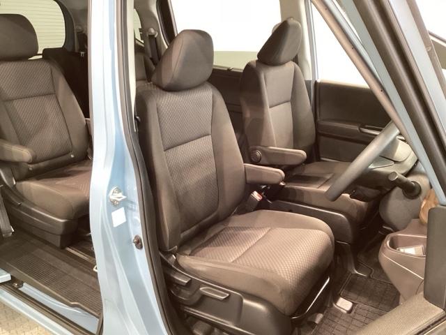 フリード Ｇ・ホンダセンシング　Ｗ電動ドア　キーフリ　スマートキーシステム　イモビ　ＵＳＢポート　カラーバックモニター　横滑防止装置　ＬＥＤランプ　エアコン　クルコン　パワーウィンドウ　ドライブレコーダ　ＳＲＳ（39枚目）