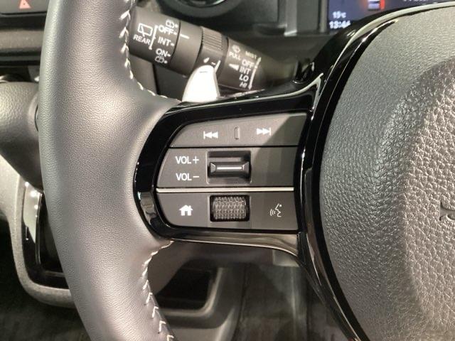 Ｎ－ＢＯＸカスタム ターボコーディネートスタイル　全周囲カメラ　Ｐセンサー　カーテンエアバック　シートＨ　ＤＶＤ再生可　ＬＥＤヘッドランプ　オートクルーズコントロール　スマートキー　横滑り防止装置　ターボ車　エアバッグ（30枚目）