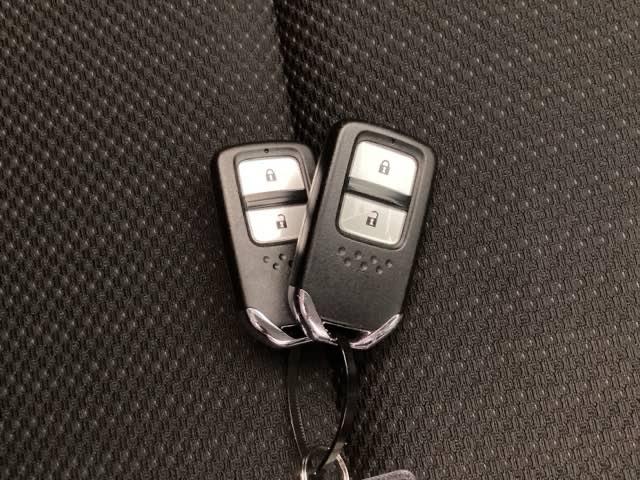 ヴェゼル X・ホンダセンシング 地デジチューナー USBポート LEDヘッド Wエアバッグ リヤカメ オートエアコン パワステ アクティブクルーズコントロール 盗難防止 ETC車載器 ナビTV Dレコ DVD(26枚目)