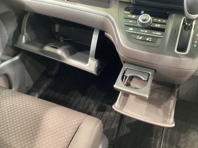 フリード＋ Ｇ　シートヒータ　誤発進抑制機能　オートクルーズ　スマキー　リアカメラ　フルオートエアコン　エアバッグ　イモビライザー　ＶＳＡ　両側電動ドア　キーフリー　ＬＥＤヘッド　Ｗエアバッグ　ＤＶＤ　ＡＢＳ（38枚目）