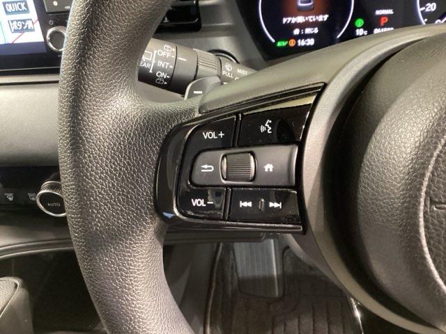 ヴェゼル ｅ：ＨＥＶＺ　地デジフルセグＴＶ　サイドエアバッグ　後カメラ　前後障害物センサー　横滑防止装置　エアコン　ＬＥＤヘットライト　パワステ　ＵＳＢ接続　ナビＴＶ　エアバック　クルーズＣ　ＡＢＳ　ＥＴＣ付（31枚目）