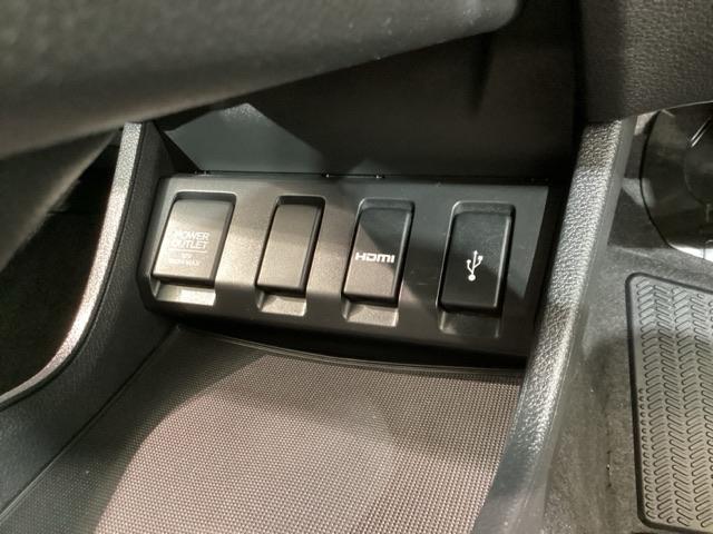 ヴェゼル ハイブリッドＲＳ・ホンダセンシング　ＥＴＣ車載器　リヤカメラ　盗難防止装置　ＶＳＡ　クルコン　助手席エアバッグ　ＬＥＤライト　ナビＴＶ　サイドエアバック　ＵＳＢ　パワーステアリング　ＤＶＤ再生機能（34枚目）