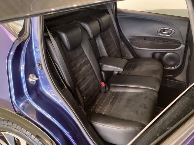 ヴェゼル ハイブリッドＲＳ・ホンダセンシング　ＥＴＣ車載器　リヤカメラ　盗難防止装置　ＶＳＡ　クルコン　助手席エアバッグ　ＬＥＤライト　ナビＴＶ　サイドエアバック　ＵＳＢ　パワーステアリング　ＤＶＤ再生機能（39枚目）