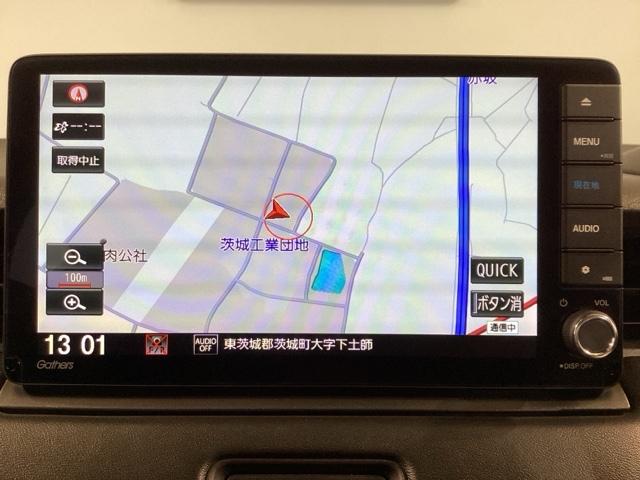 ヴェゼル ｅ：ＨＥＶＺ　スマートキー＆プッシュスタート　サイドＳＲＳ　オートテールゲート　イモビ　地デジ　Ｂカメ　キーレスエントリー　Ｃソナー　ＵＳＢポート　ＰＳ　ＬＥＤライト　アクティブクルーズコントロール（18枚目）