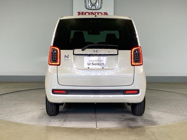 Ｎ－ＯＮＥ オリジナル　両席エアバック　サイドカーテンエアバック　盗難防止　ＬＥＤヘッド　スマキー　フルオートエアコン　ナビＴＶ　横滑り防止機能　Ｃソナー　ＤＶＤ　バックカメラ　ＥＴＣ　キーフリー　ｉストップ（12枚目）