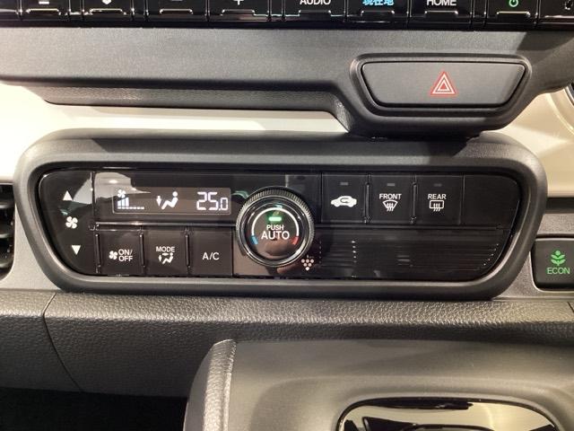 Ｎ－ＯＮＥ オリジナル　両席エアバック　サイドカーテンエアバック　盗難防止　ＬＥＤヘッド　スマキー　フルオートエアコン　ナビＴＶ　横滑り防止機能　Ｃソナー　ＤＶＤ　バックカメラ　ＥＴＣ　キーフリー　ｉストップ（30枚目）