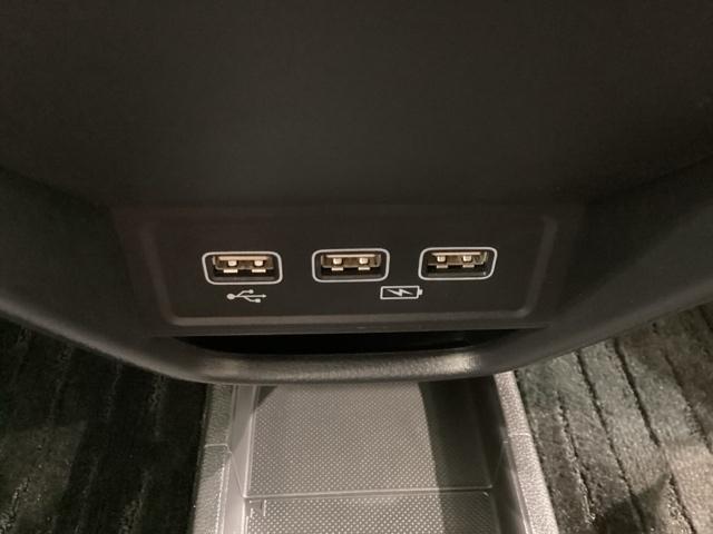 Ｎ－ＯＮＥ オリジナル　両席エアバック　サイドカーテンエアバック　盗難防止　ＬＥＤヘッド　スマキー　フルオートエアコン　ナビＴＶ　横滑り防止機能　Ｃソナー　ＤＶＤ　バックカメラ　ＥＴＣ　キーフリー　ｉストップ（34枚目）